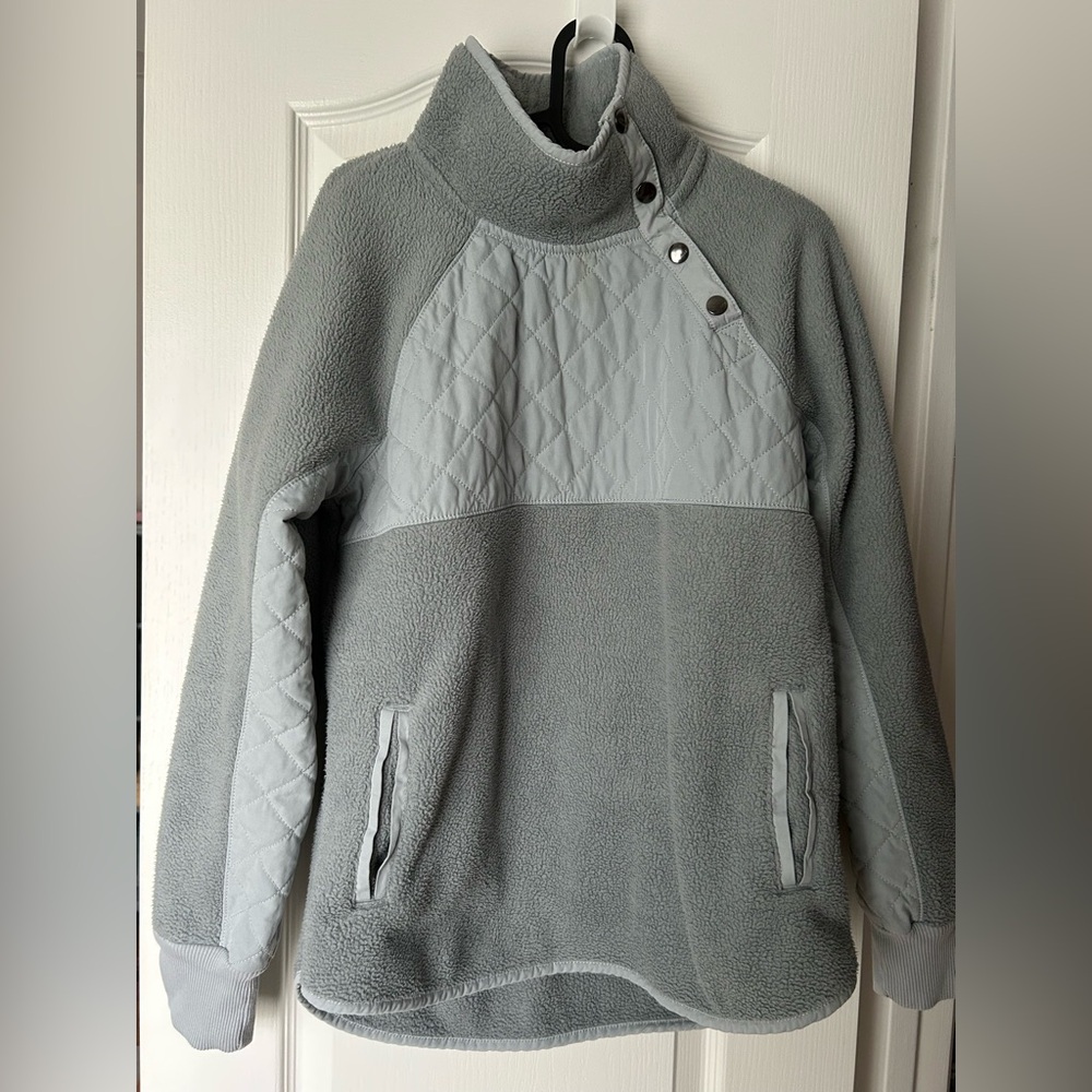Abercrombie & Fitch Grey Asymmetrical Snap-Up Fleece Pullover Jacket, size S
